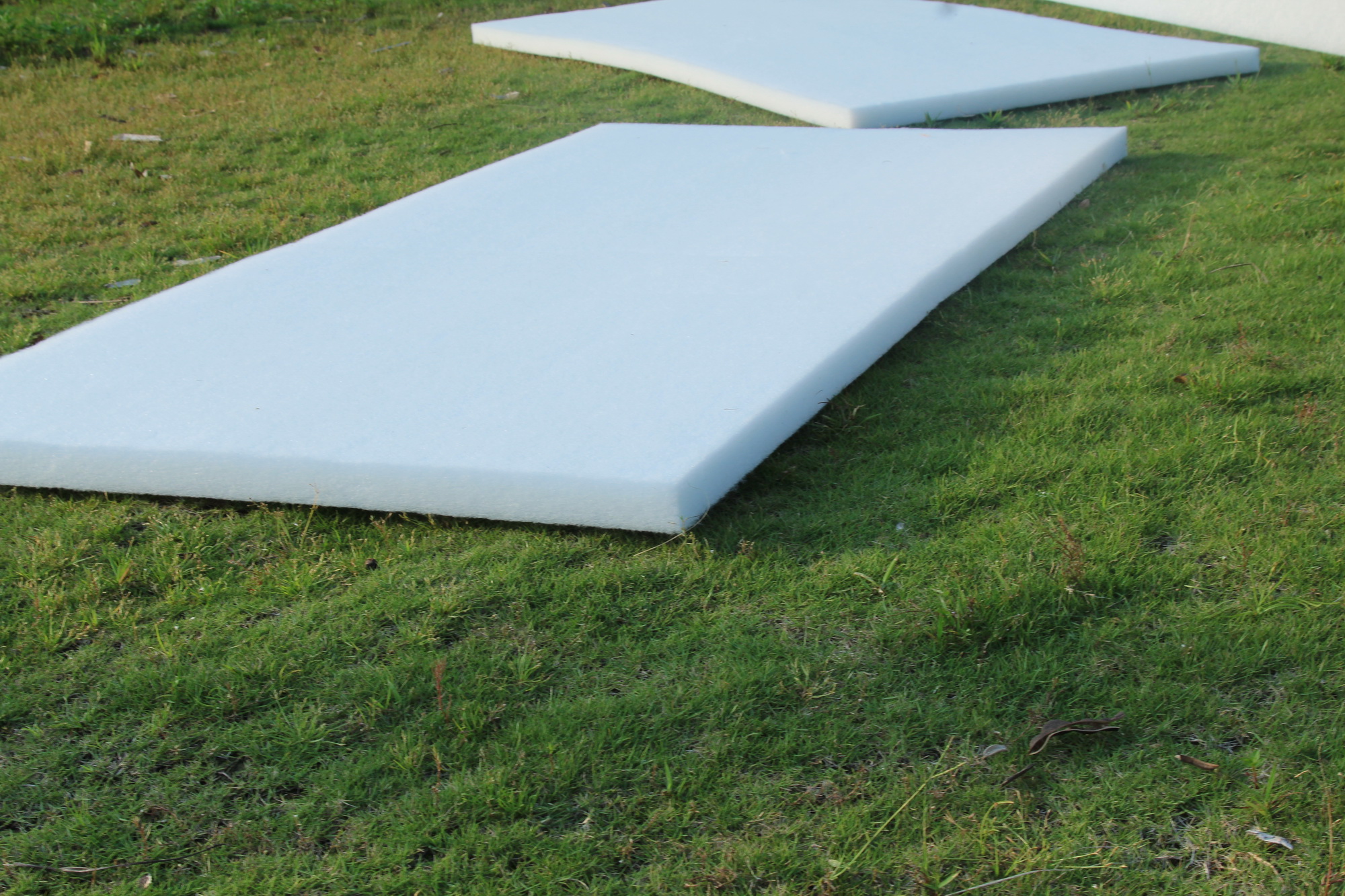 關(guān)于吸音棉結(jié)構(gòu)、優(yōu)勢(shì)、用途的簡(jiǎn)要介紹